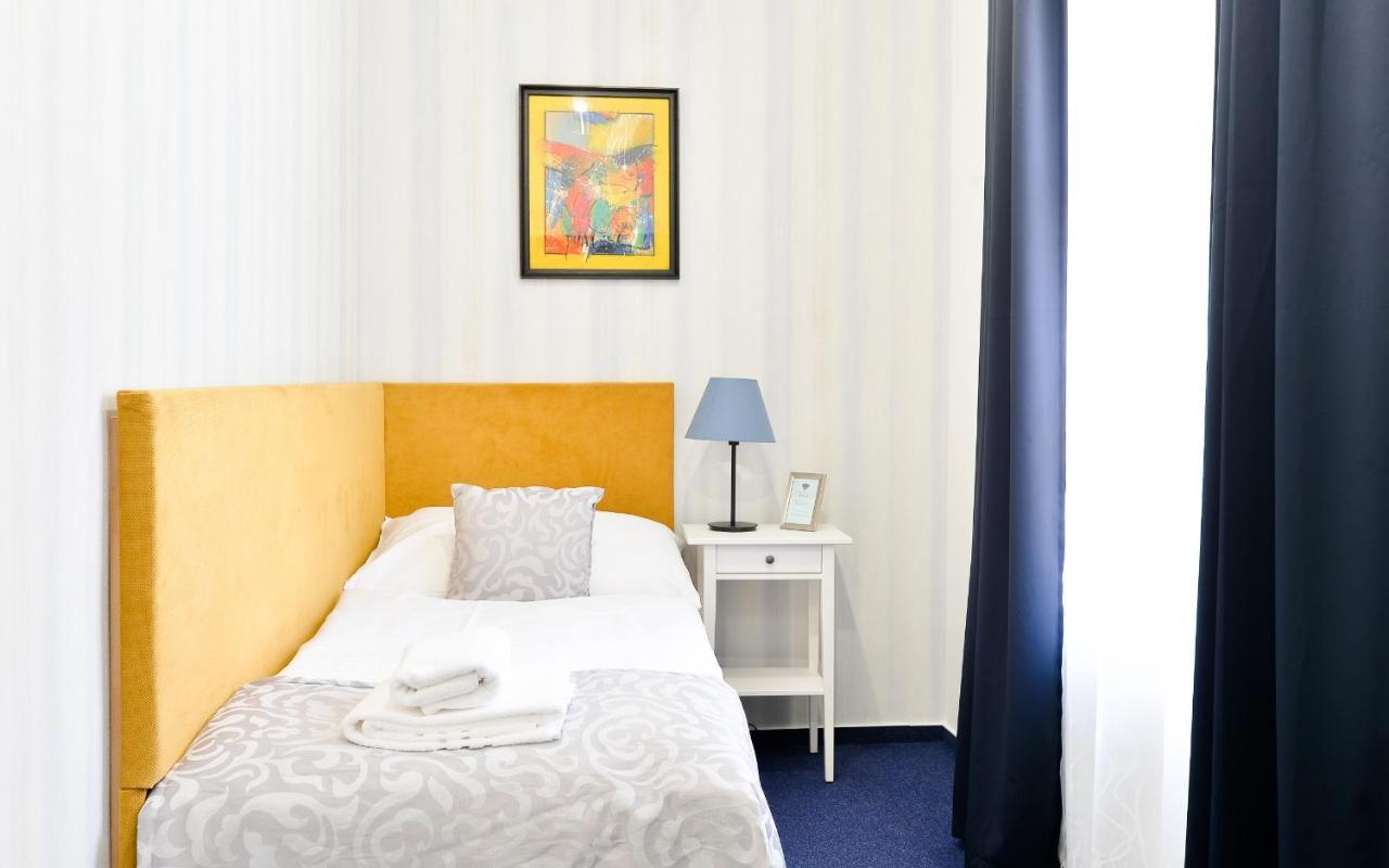 Bluebell Hotel Bratislava Luaran gambar