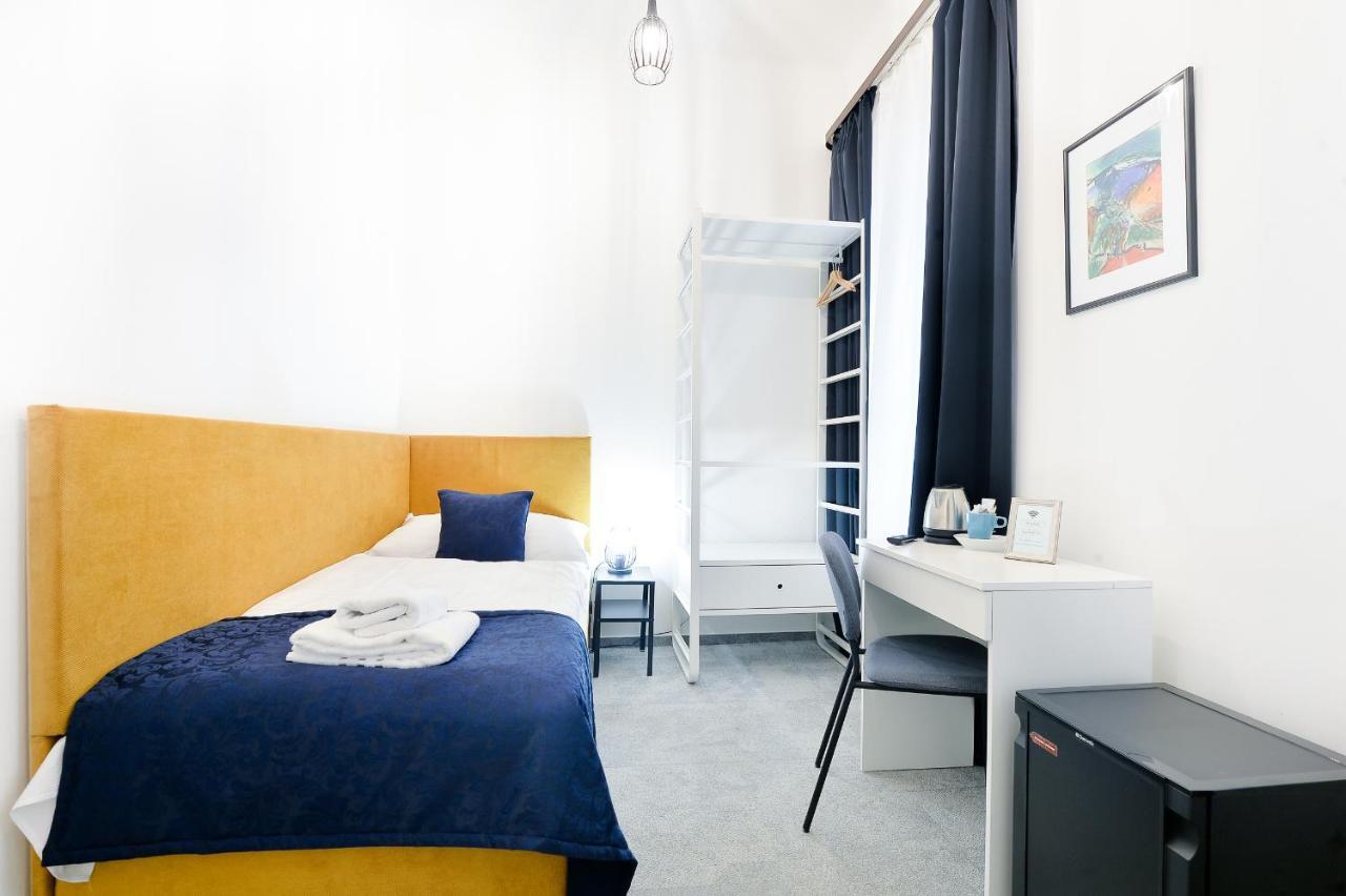 Bluebell Hotel Bratislava Luaran gambar
