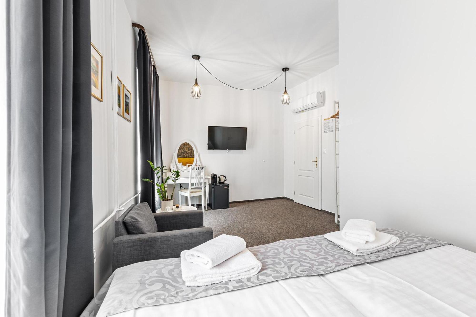 Bluebell Hotel Bratislava Luaran gambar
